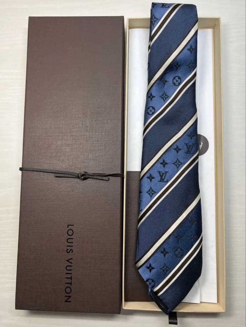 超美品 ルイヴィトン ストライプ モノグラム ジャガード 青 ネクタイ 肉厚