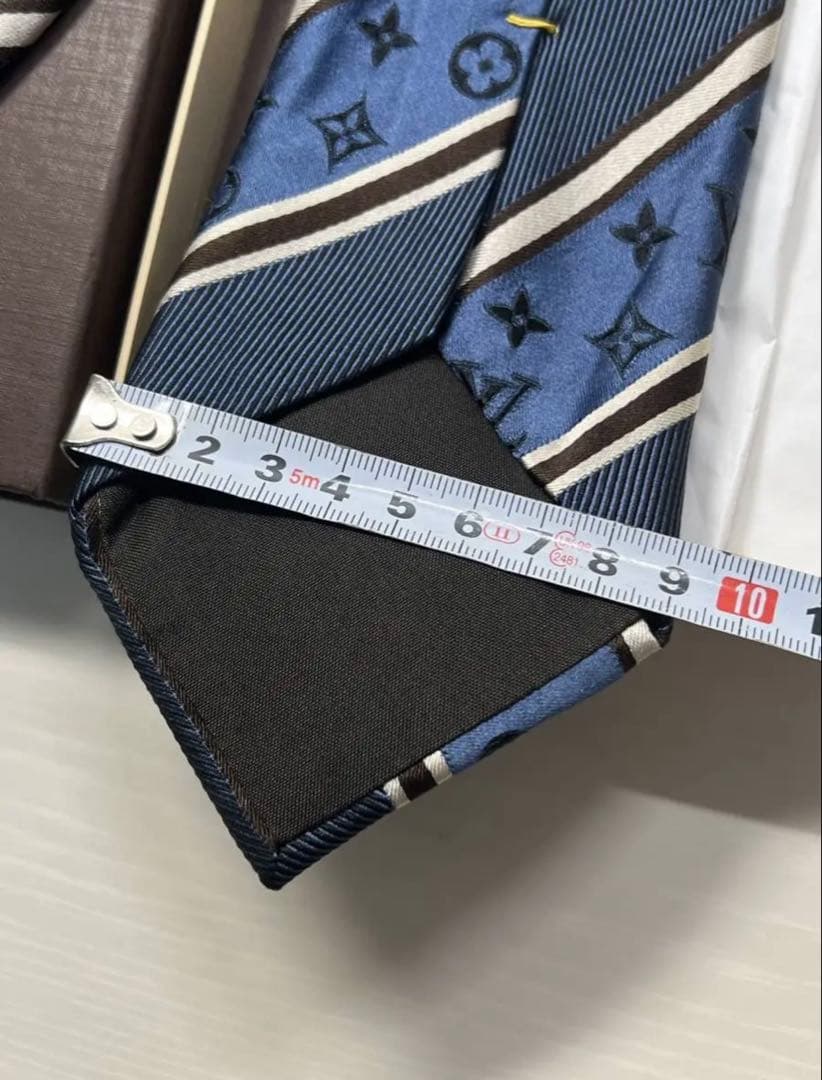 超美品 ルイヴィトン ストライプ モノグラム ジャガード 青 ネクタイ 肉厚