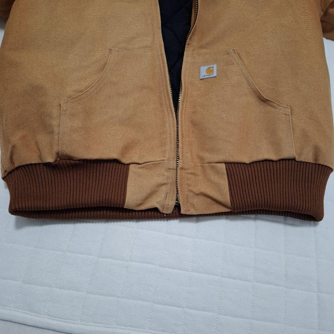 Carhartt フード付きブラウンアクティブジャケットダック地 J140