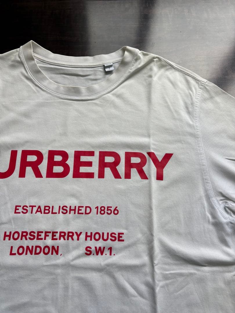 バーバリー Tシャツ