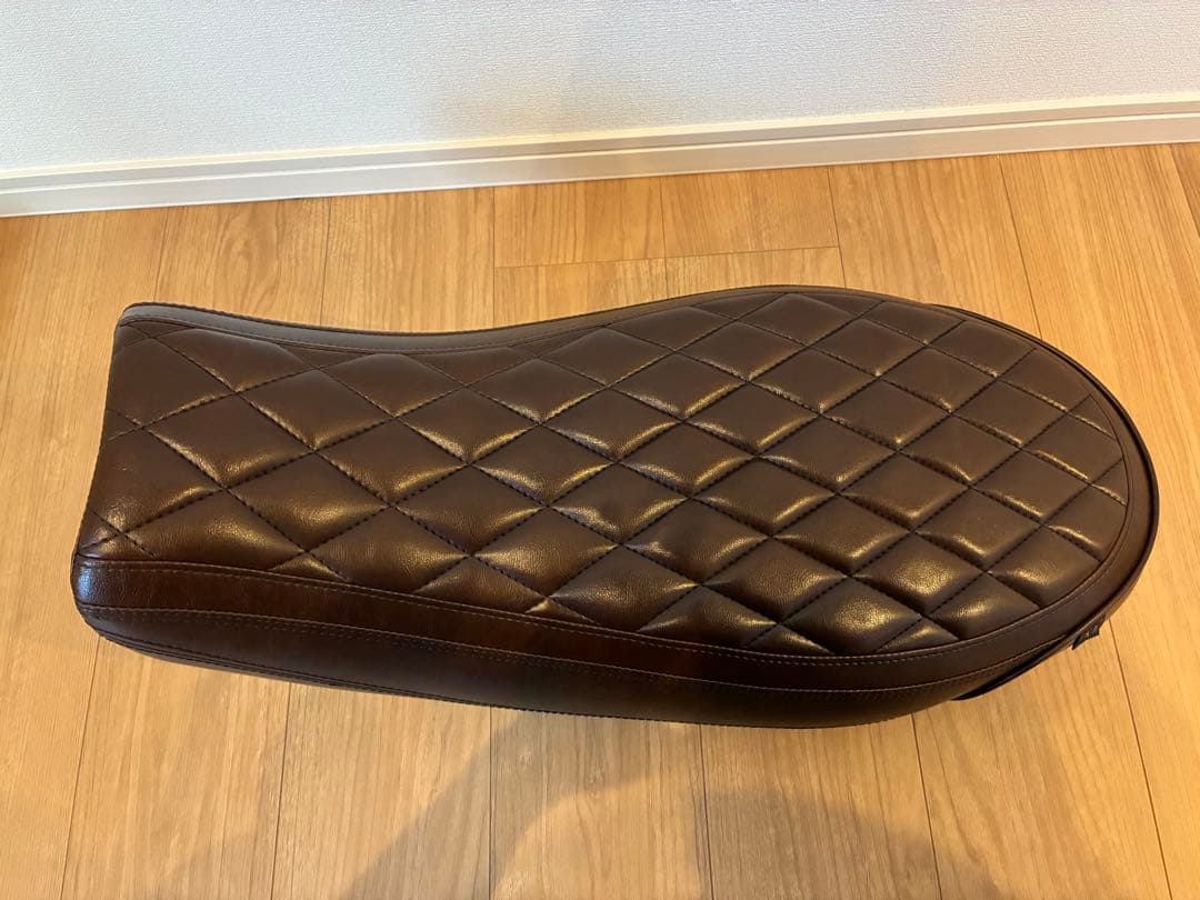 Ducati スクランブラー シート