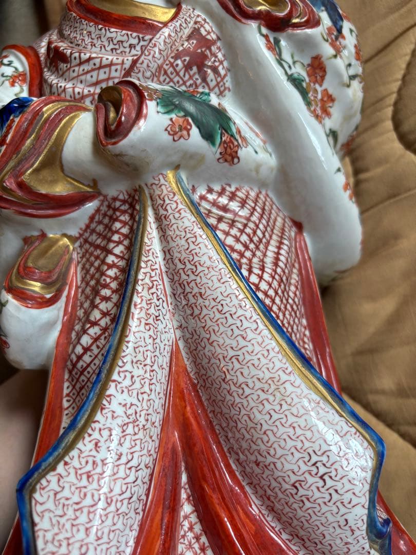 おおきめサイズのお多福　置物