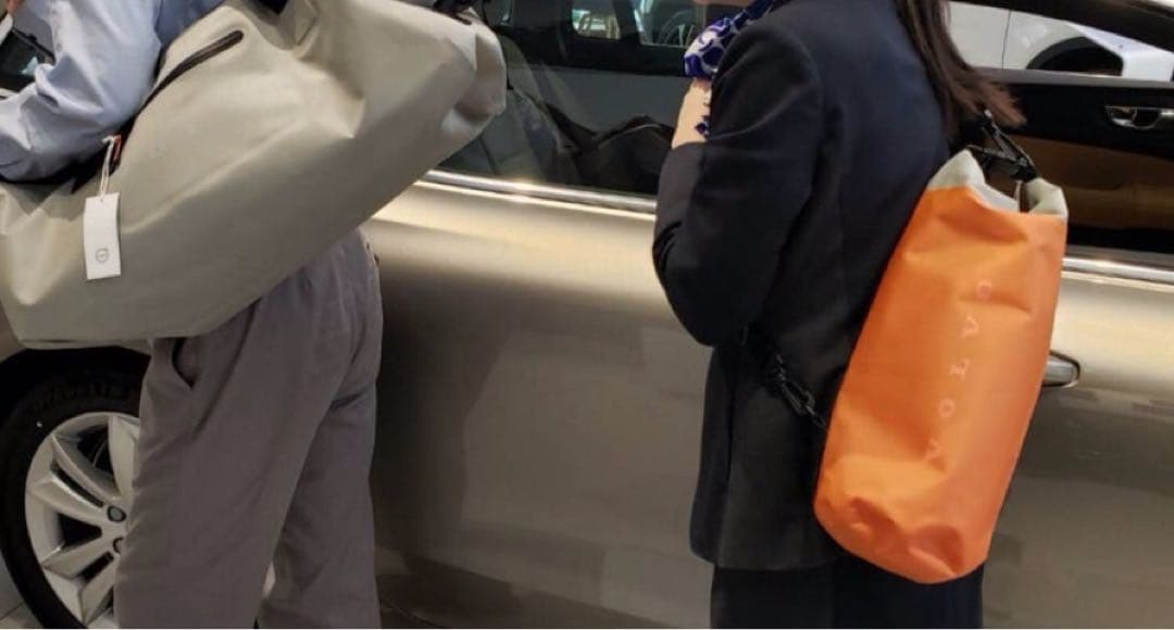 ボルボ・ウォータープルーフ ダッフルバッグとスモールバッグ2セット