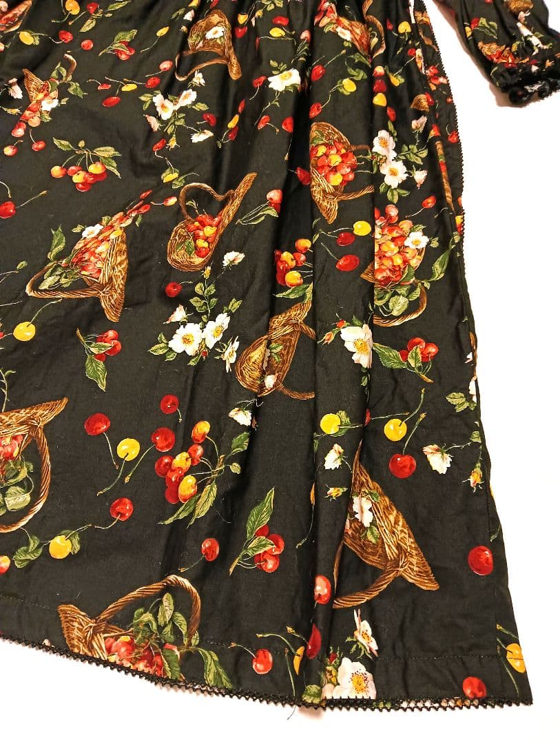 ピンクハウス　野ばらとチェリープリントミディワンピース