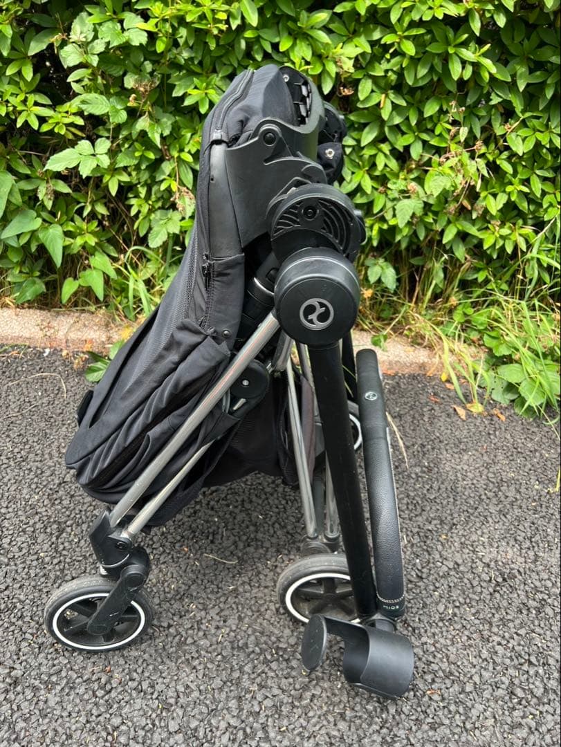 CYBEX MIOS サイベックス　ミオス　ブラック カップホルダー付き