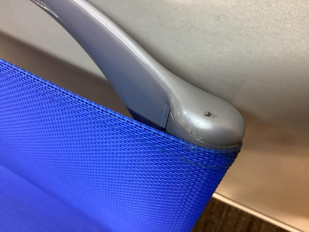 定価約１８万　２脚セット　カッシーナixc　アリアス　ハイフレーム　Alias