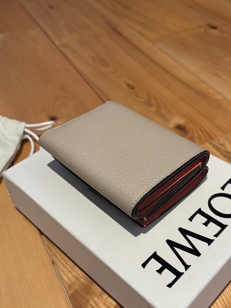 LOEWE 三つ折り財布 スモール バーティカル ウォレット