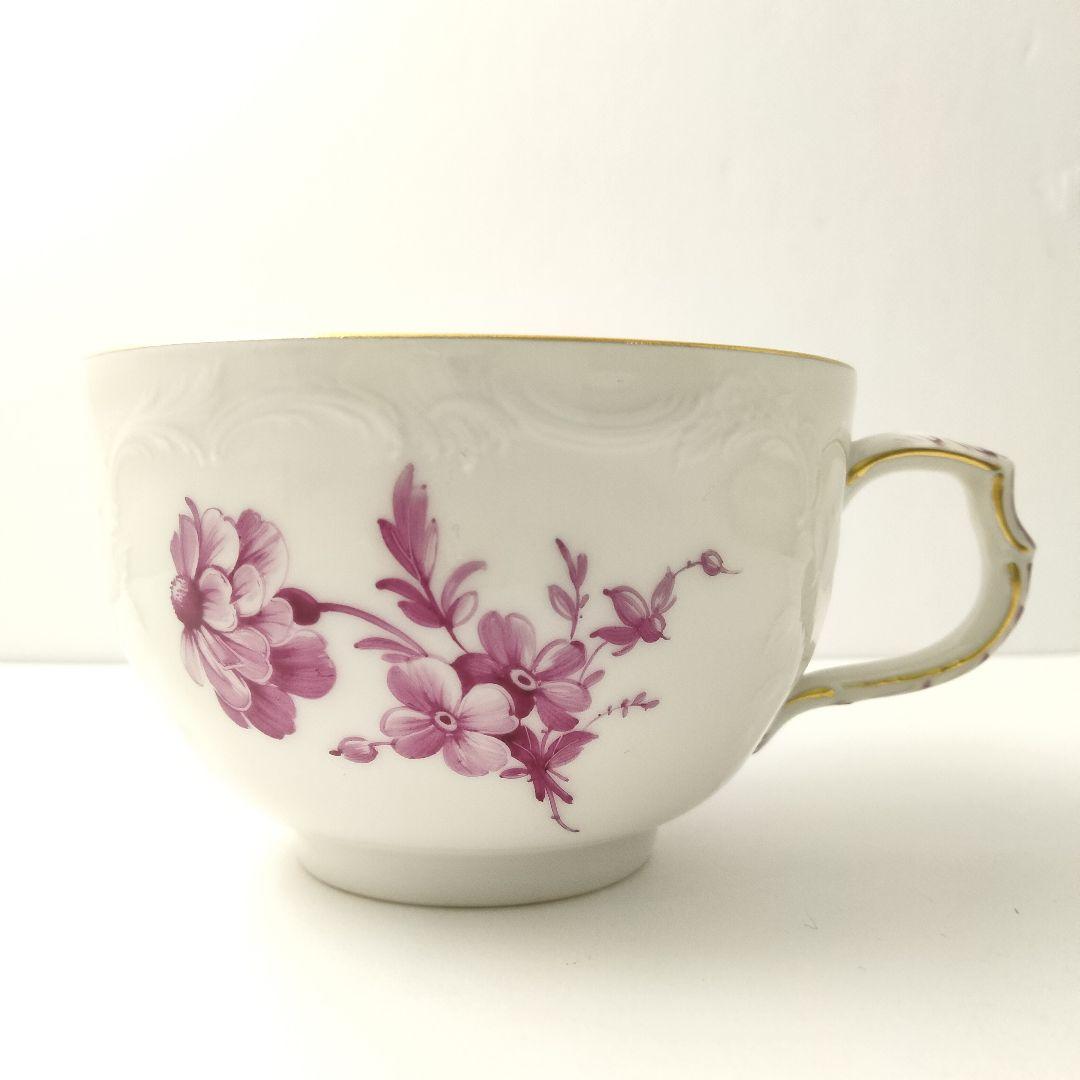 R132 KPM ベルリン王立磁器製陶所 手描花文レリーフ入り トリオ