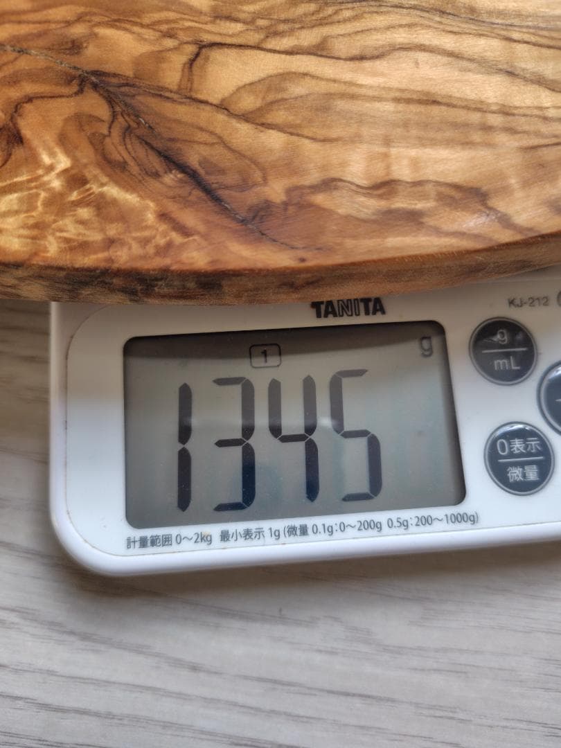 イタリア製 アルテレニョ オリーブウッド 大判カッティングボード