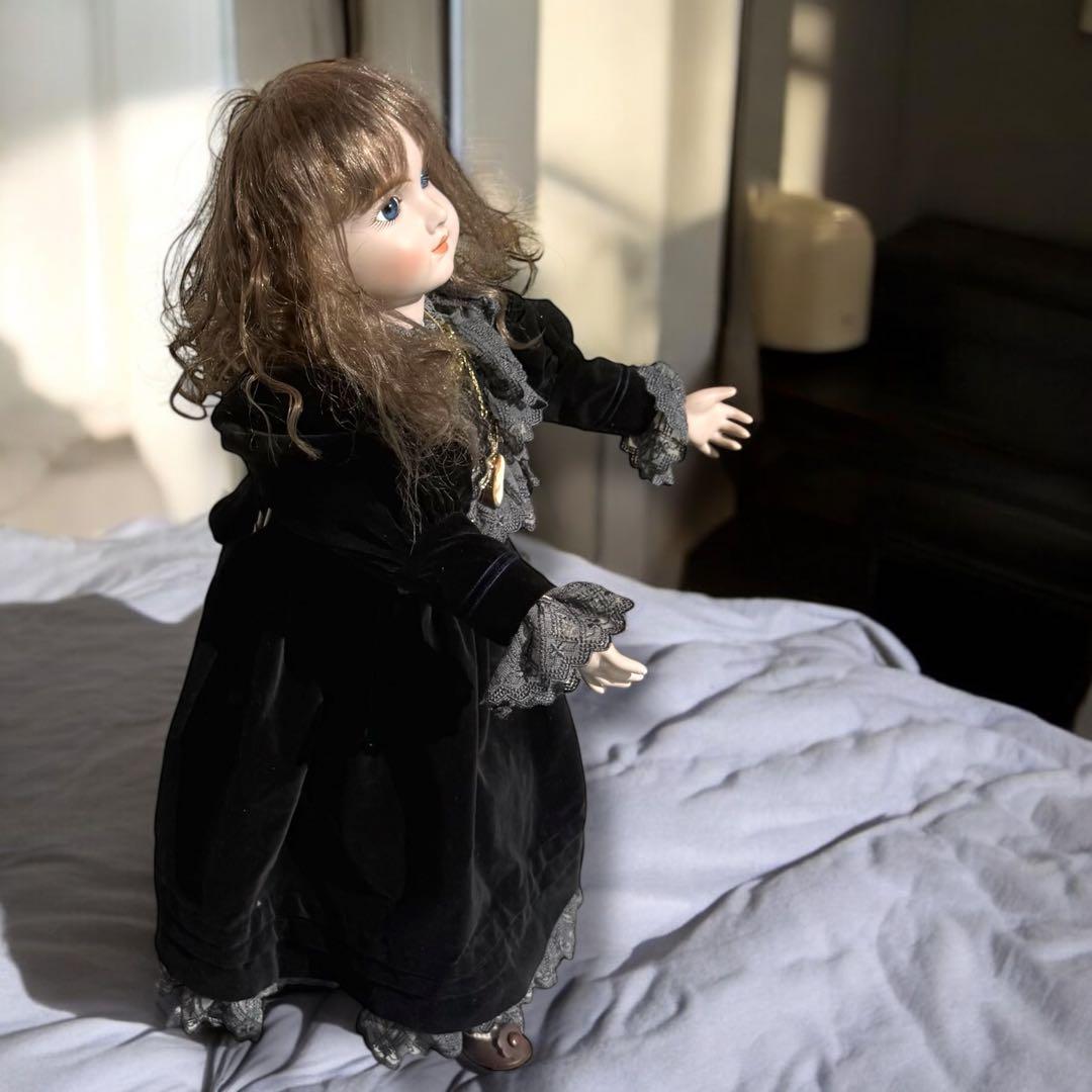 ビスクドール アーテー リプロ AT ブラックドレス 黒 シェルカメオ アクセ