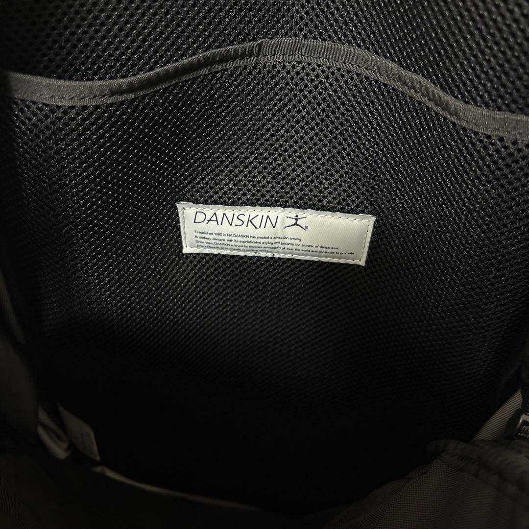 ミル⭐︎ BORDERS at BALCONY ダンスキン　バックパック