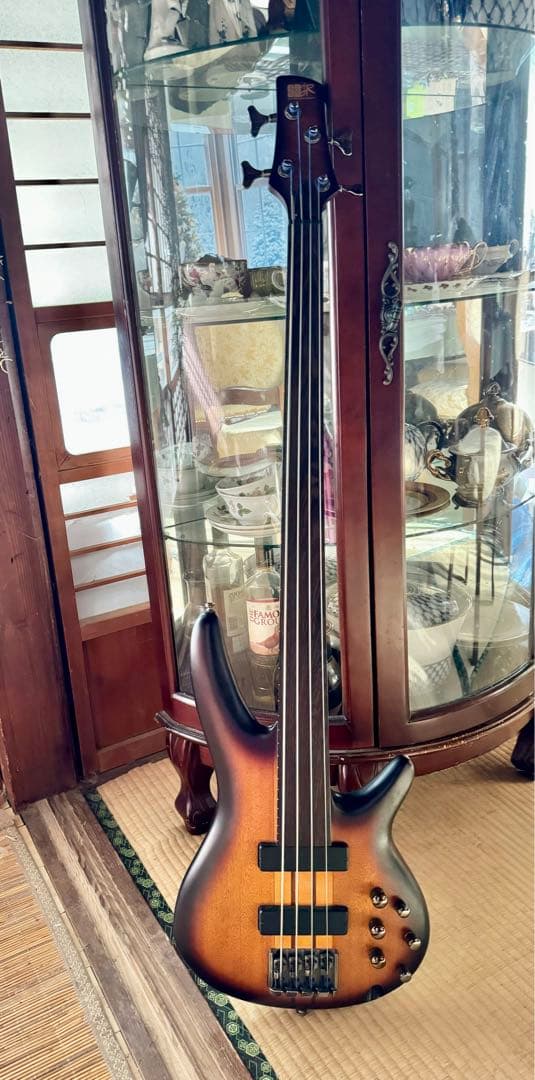 極上コンディションIbanez SoundgearSRF70フレットレスプロ仕様