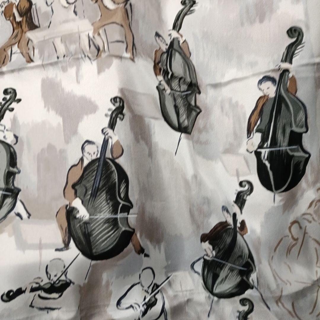 カ*ネ様 HERMESエルメス コンチェルト シルク100%