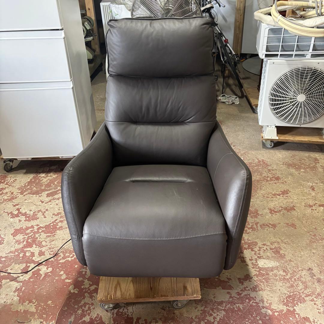 瀧511 ニトリ 電動リクライニングパーソナルチェア2モーター LE01