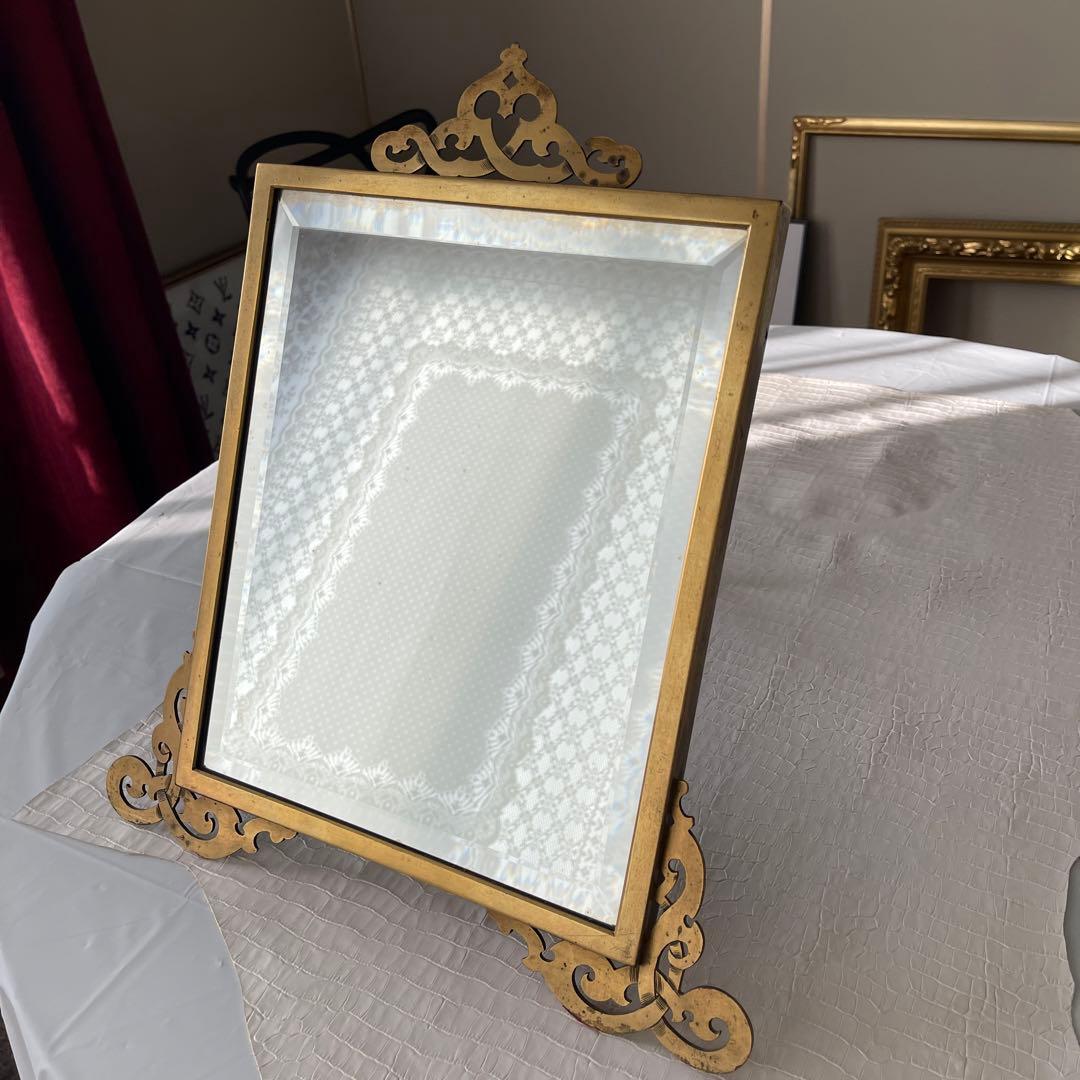 【アンティーク】装飾的なゴールドフレームの鏡