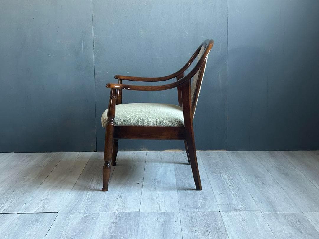 ④　リメイク品　尾州生地　ホワイト座面　カリモク　コロニアル　アームソファ　NI