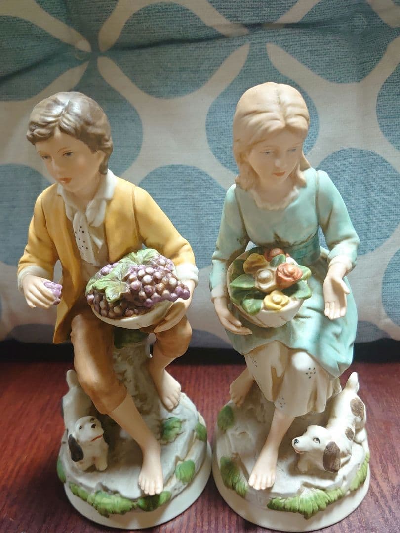 少年と少女の陶器フィギュアセット