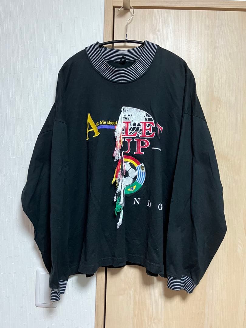 doublet 半分刺繍ロンT