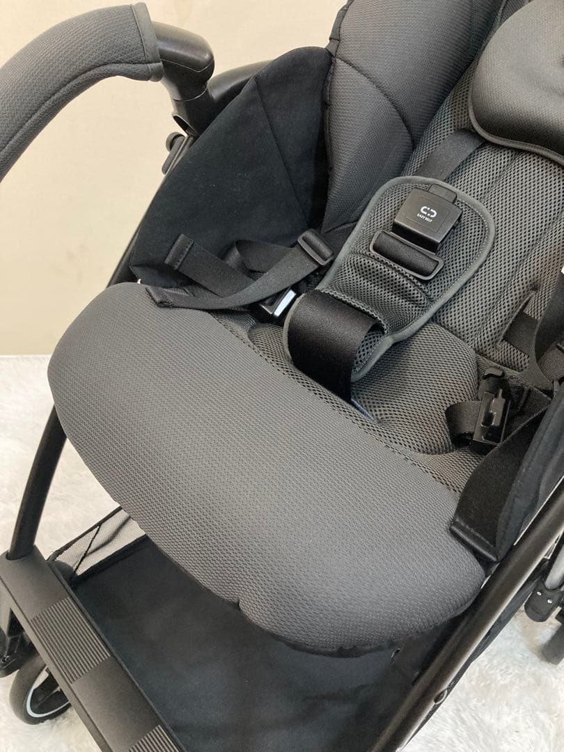 新品未使用 ラクーナエアー プラス [ブルー] Aprica アップリカ レザー