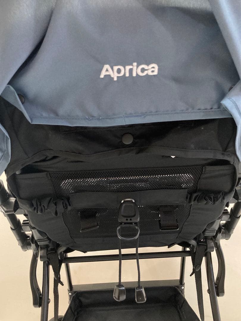 新品未使用 ラクーナエアー プラス [ブルー] Aprica アップリカ レザー