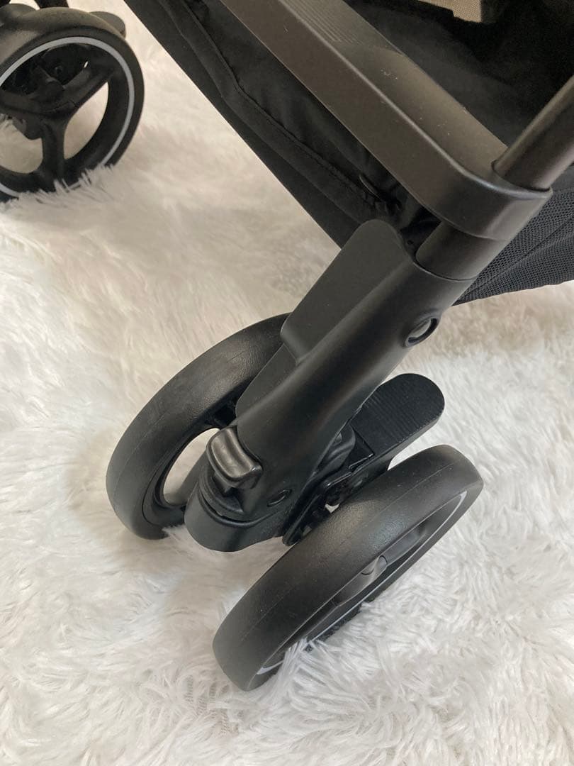 新品未使用 ラクーナエアー プラス [ブルー] Aprica アップリカ レザー