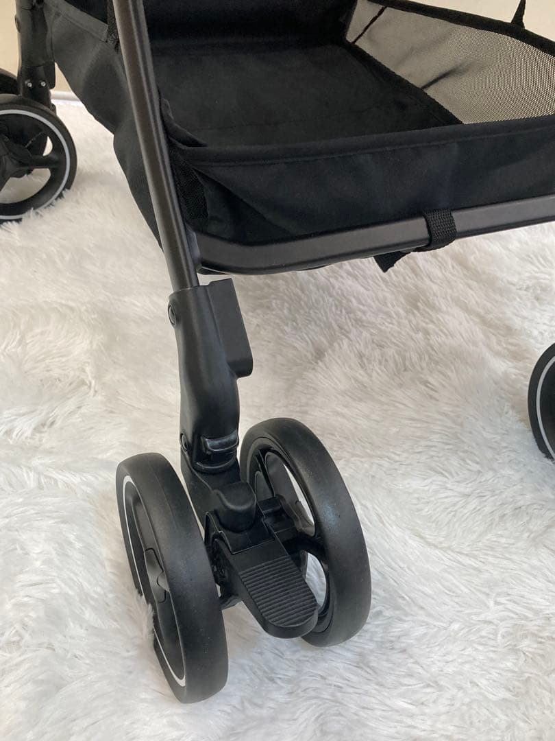 新品未使用 ラクーナエアー プラス [ブルー] Aprica アップリカ レザー