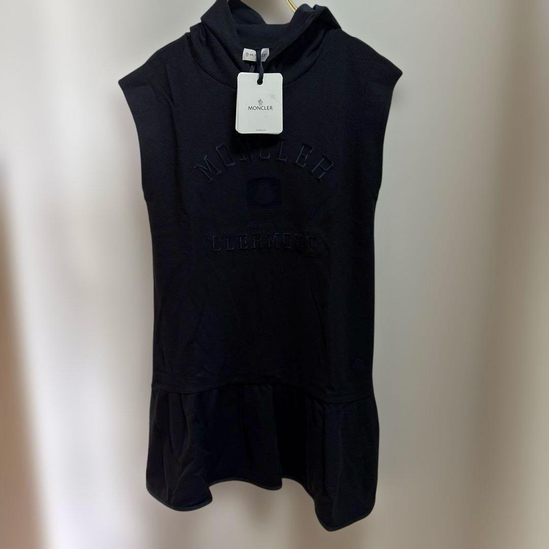 お値下げ✨大人もOK⭐️MONCLER ブラック ノースリーブワンピース・14A