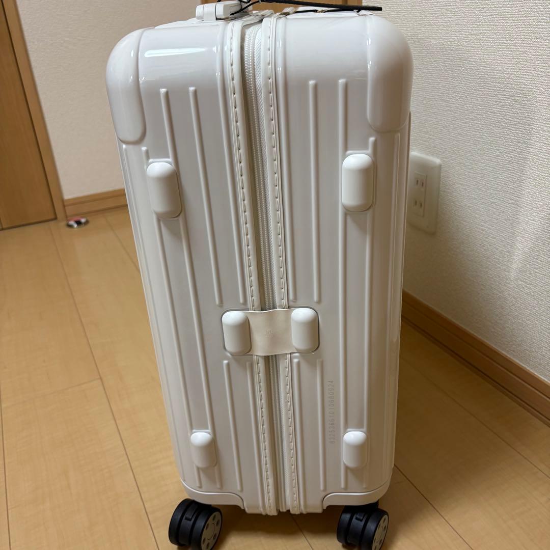 【週末限定価格】rimowa エッセンシャルキャビン グロスホワイト