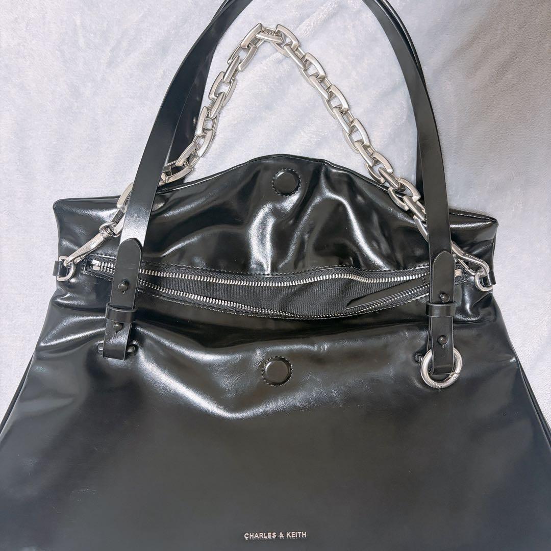 CHARLES & KEITH アンドロメダチェーンハンドルトートバッグ