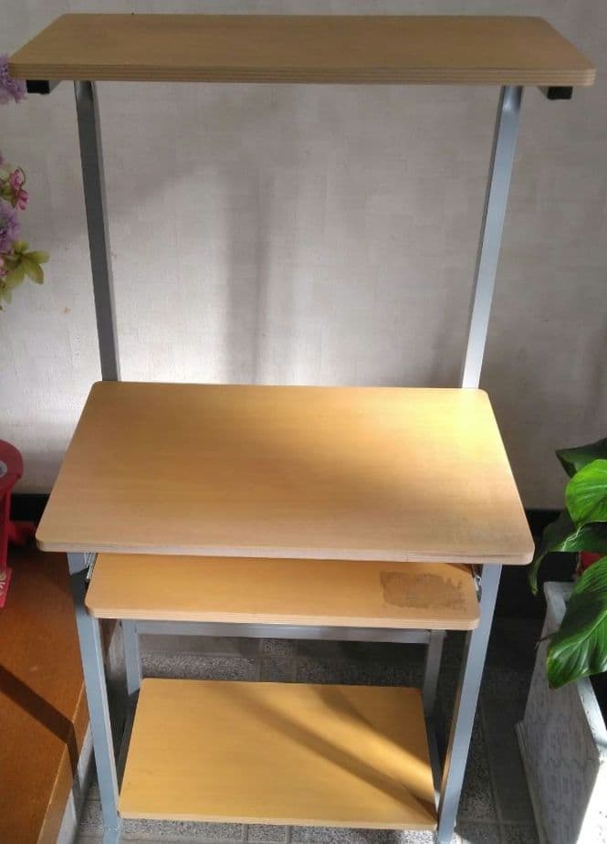 ナチュラル木製パソコンデスク 4段式(キャスター付)