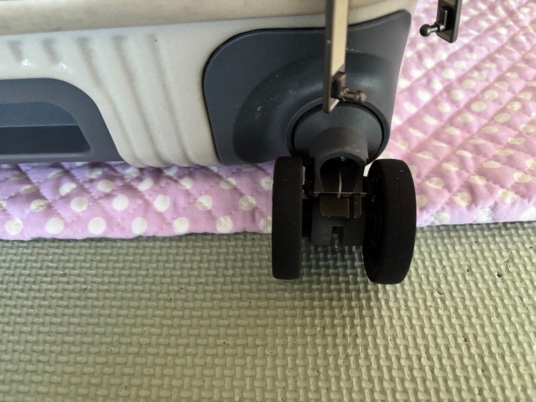 イノベーター 横型スーツケース 多機能モデル INV20