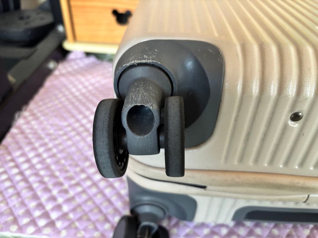 イノベーター 横型スーツケース 多機能モデル INV20