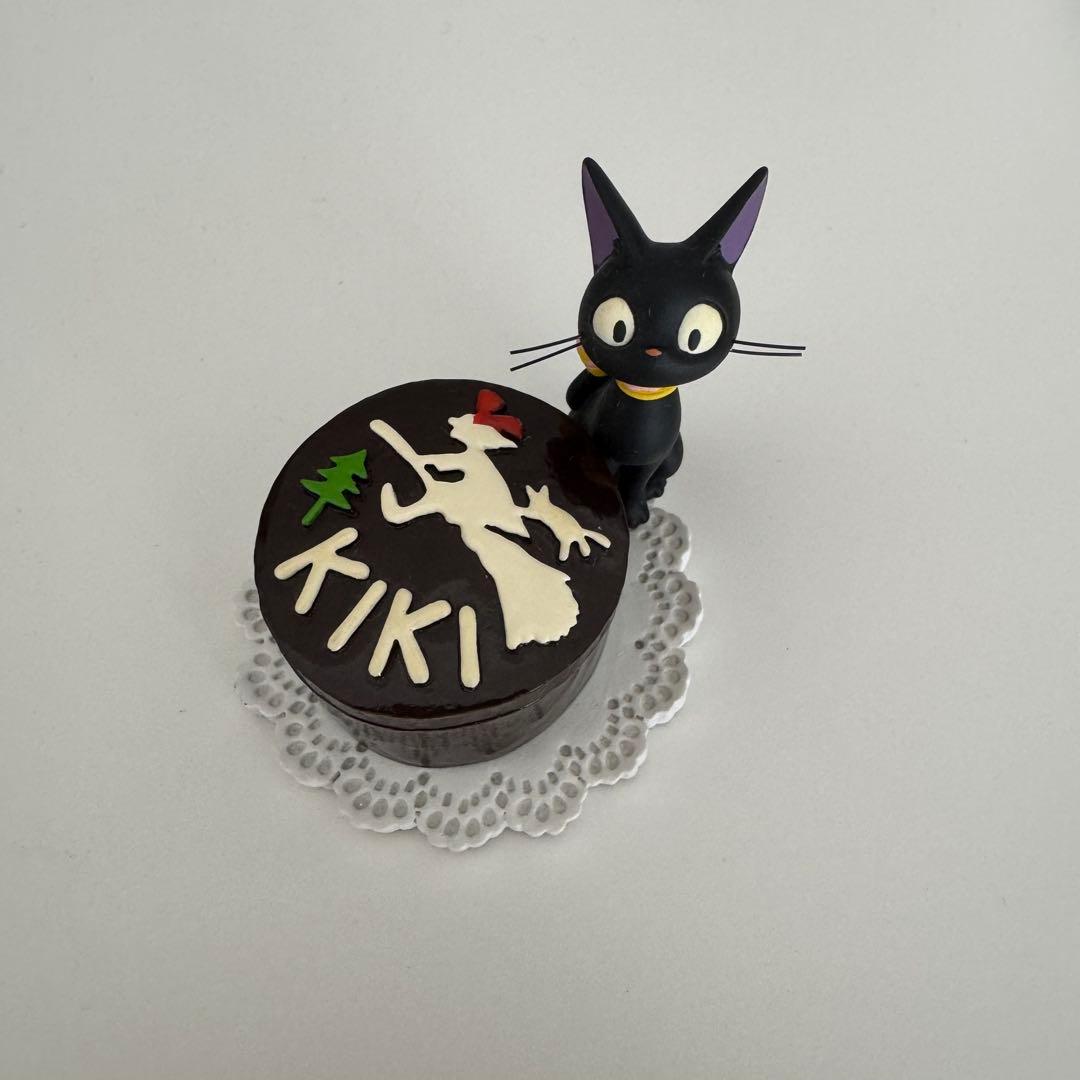 ジジ置物小物入れ　ジブリ　魔女の宅急便