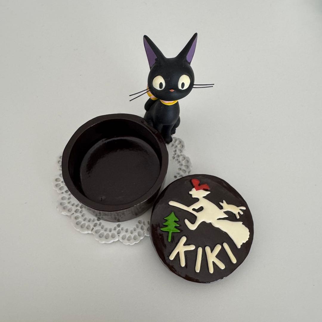 ジジ置物小物入れ　ジブリ　魔女の宅急便