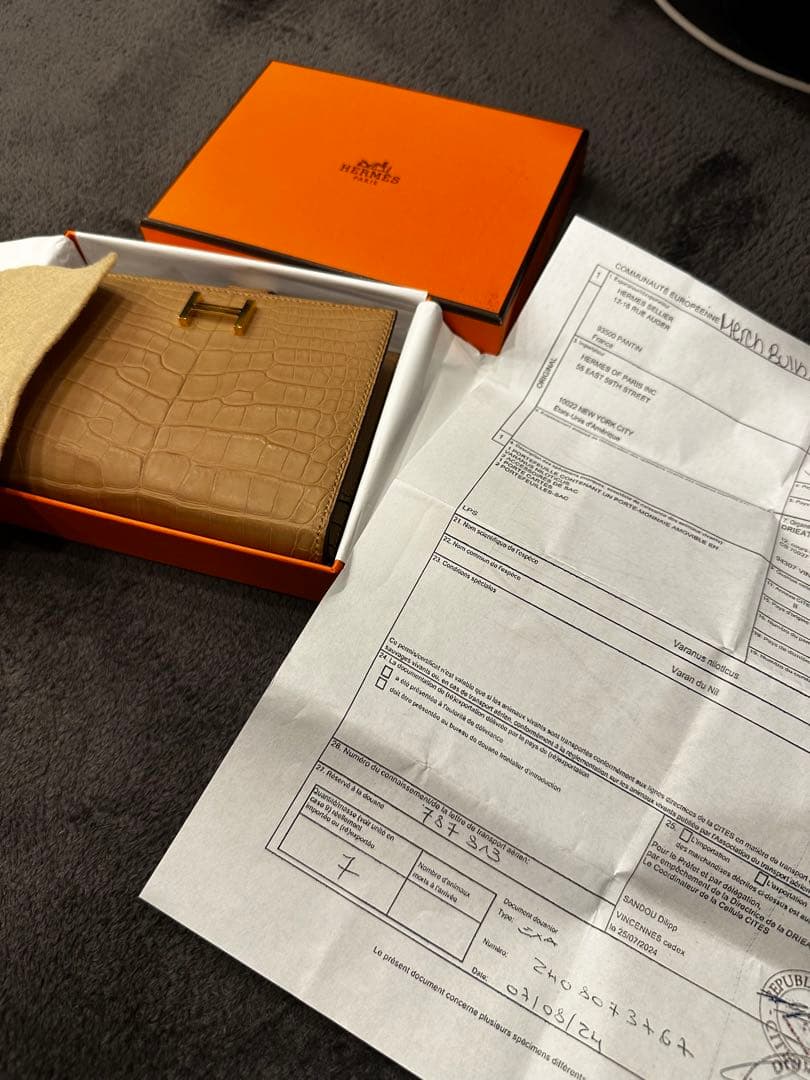 HERMES ベアンコンパクト　ベージュ クロコダイル 二つ折り財布　新品