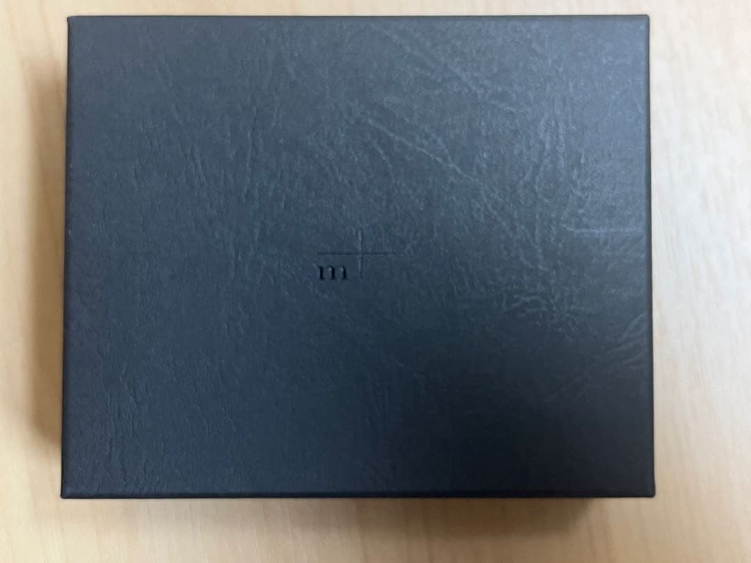 m+ ミッレフォリエ　タバコチョコ　三つ折り財布