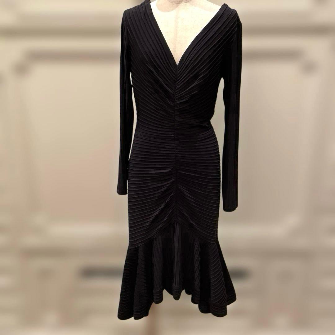 ☆今だけ　更にお値下げ！TADASHI SHOJ ブラックワンピース