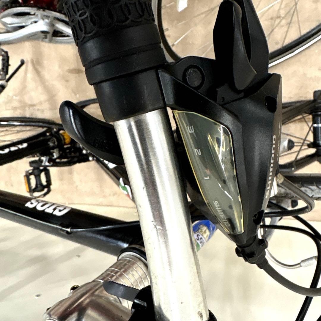 ブラック×GIOSロゴが映える、シンプルに“かっこいい”クロスバイク