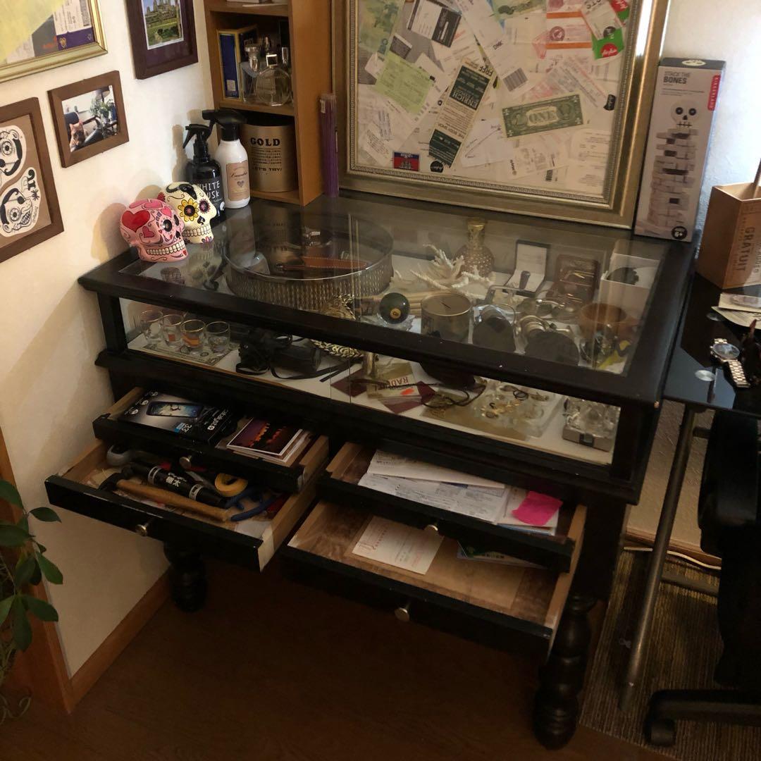 ショーケース 木製ガラス張り引き戸4枚