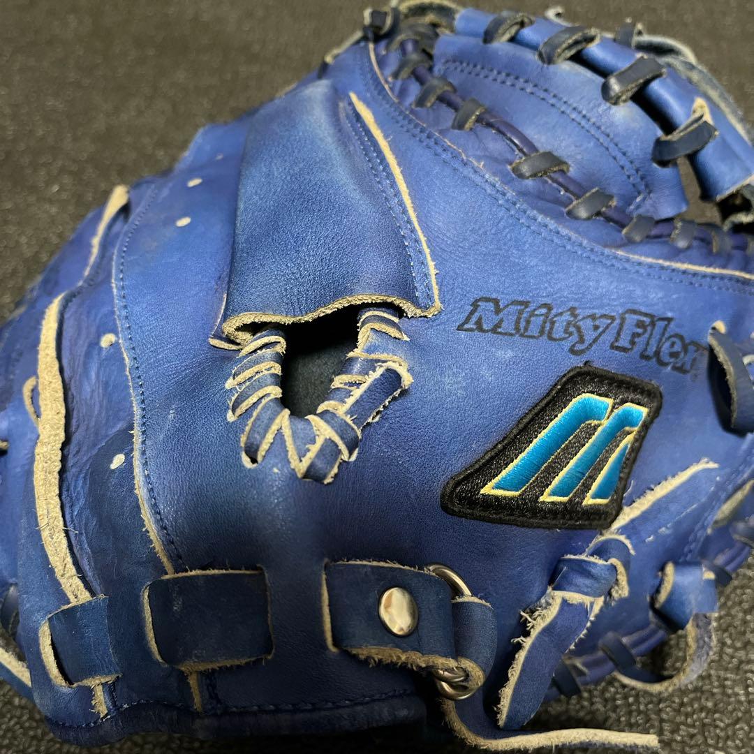 軟式グローブ 青 キャッチャーミット 大人用 100 紐の切れ革の破れ無し
