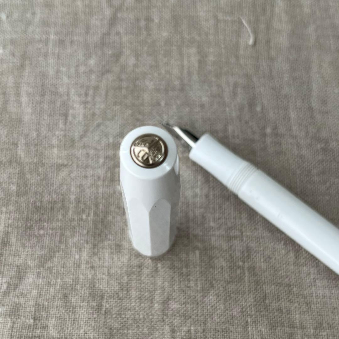 カヴェルコ、カリグラフィセット 1.1／1.5／1.9／2.3、ボディ白色