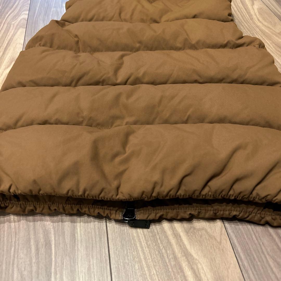 【とん】肉厚 UGG アグ（M）茶色 ダウンベスト フルジップ フード