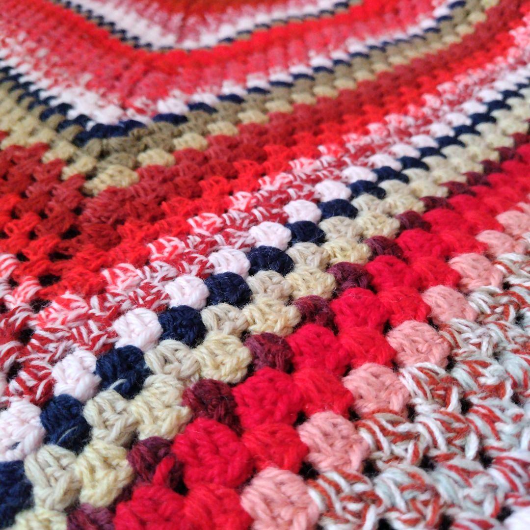 ハンドメイドかぎ針編みグラニースクエアマルチカバー ブランケット レッド系