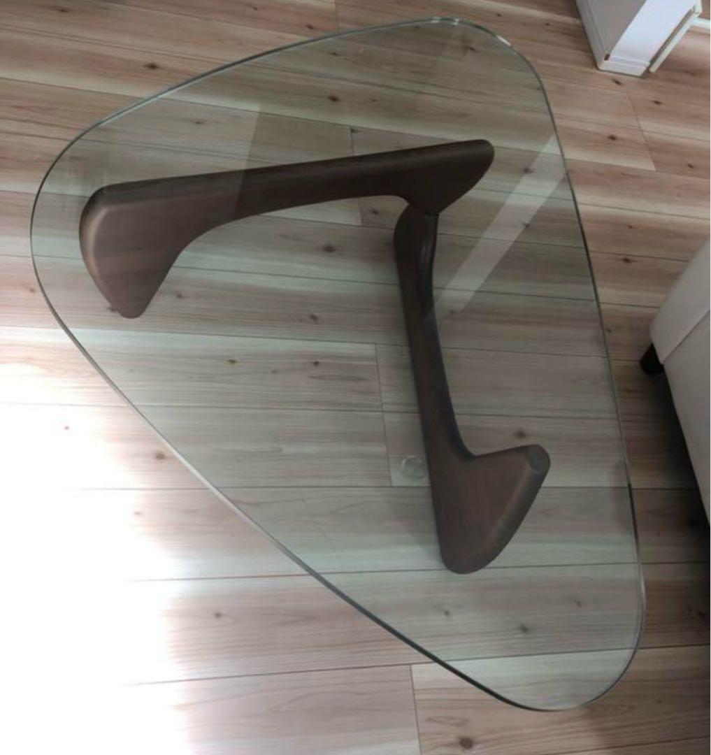 イサム・ノグチ　ガラステーブル