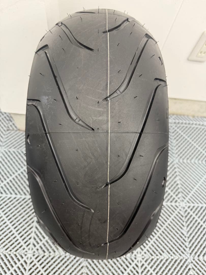 新車外し　ハーレー　ブレイクアウト　FXBR 純正　リア　タイヤ