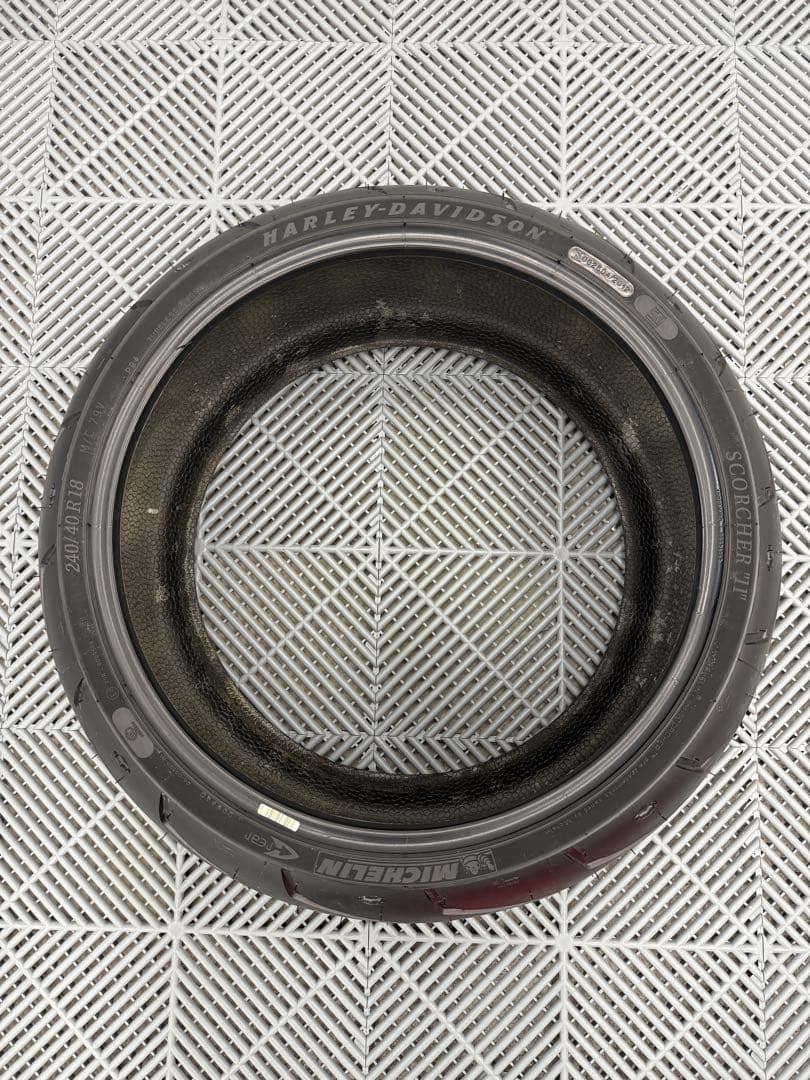 新車外し　ハーレー　ブレイクアウト　FXBR 純正　リア　タイヤ