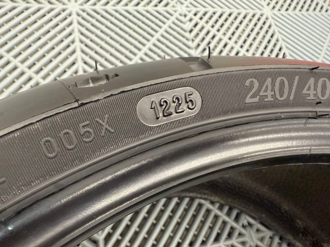 新車外し　ハーレー　ブレイクアウト　FXBR 純正　リア　タイヤ