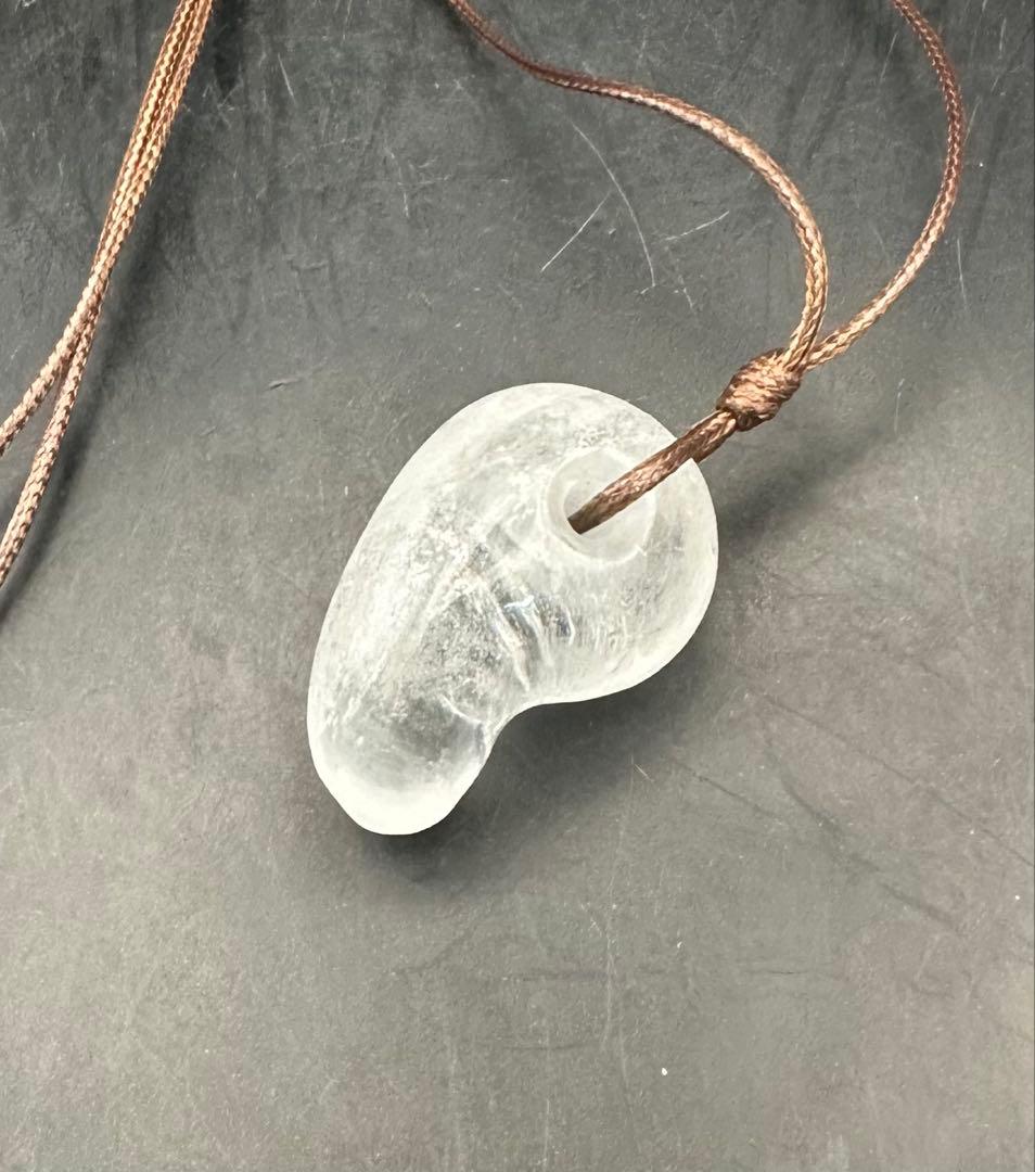 2026.1.13 地産虹彩水晶勾玉　新潟産天然水晶