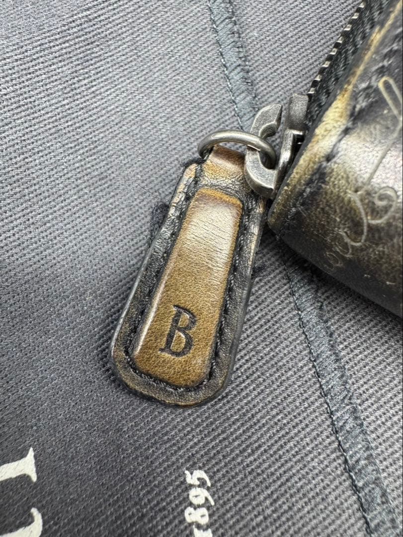 ベルルッティ　Berluti ブラックレザー長財布