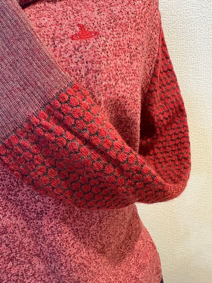 ⭐︎美品⭐︎ヴィヴィアンウエストウッドレッドレーベル　フード付き赤い長袖　かわいい